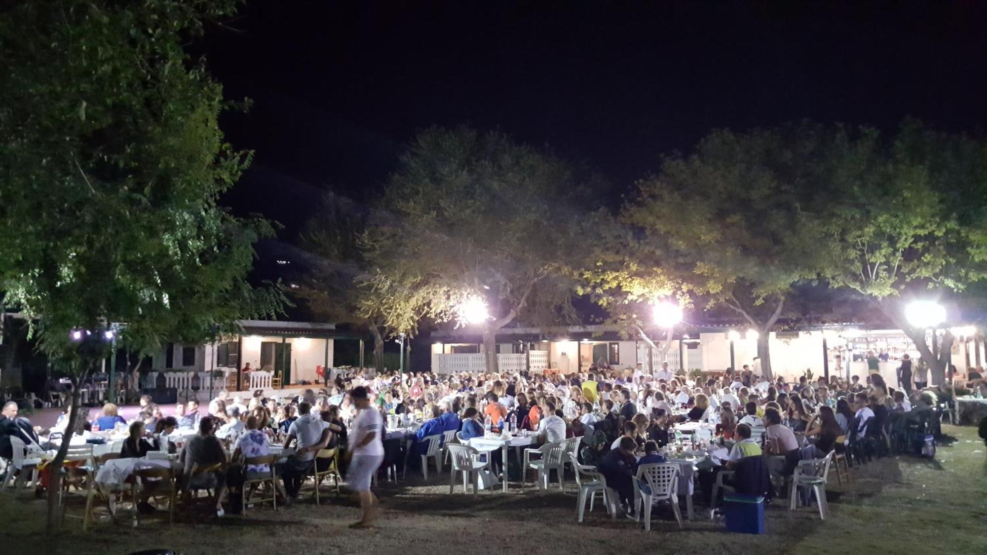 Mattinata Camping ภายนอก รูปภาพ